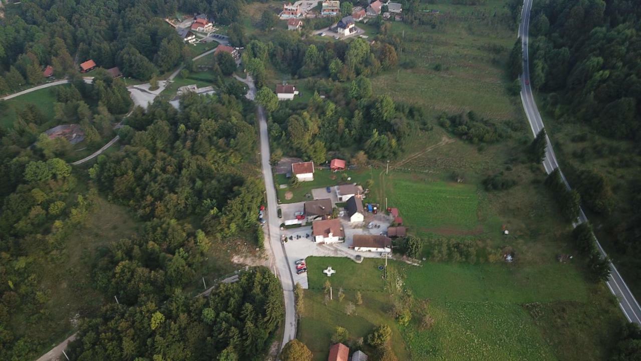 Hotel House Pox 2 Plitvička Jezera Exterior foto